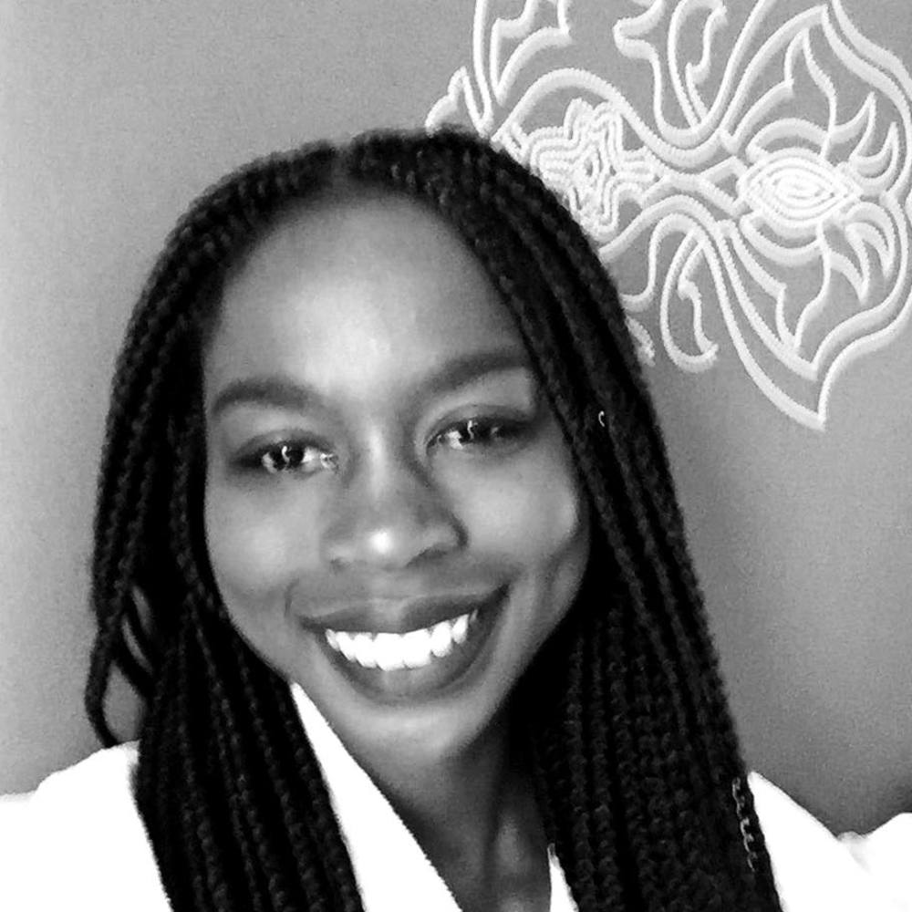 Meet your Posher, Yasmine